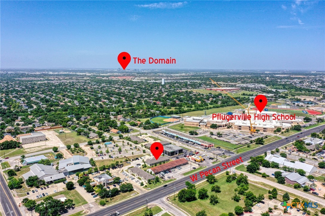 1009 W Pecan Street 201, 203, 205, 207, 209