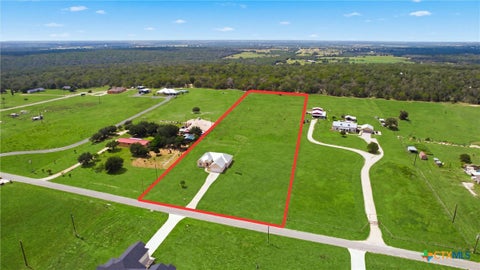 Photo of 200 Lakeview Circle, La Vernia, TX 78121 (MLS # 621330)