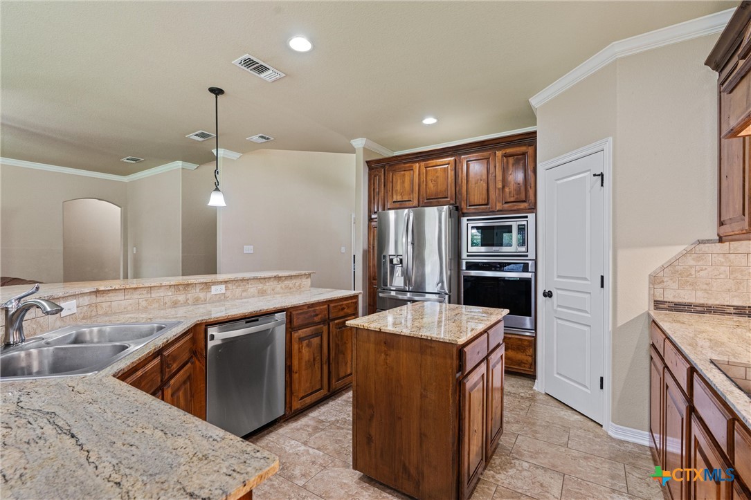 3316 Wildcatter Cove