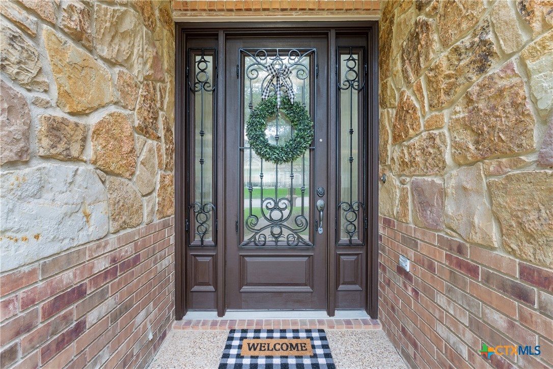 1332 Walker Circle