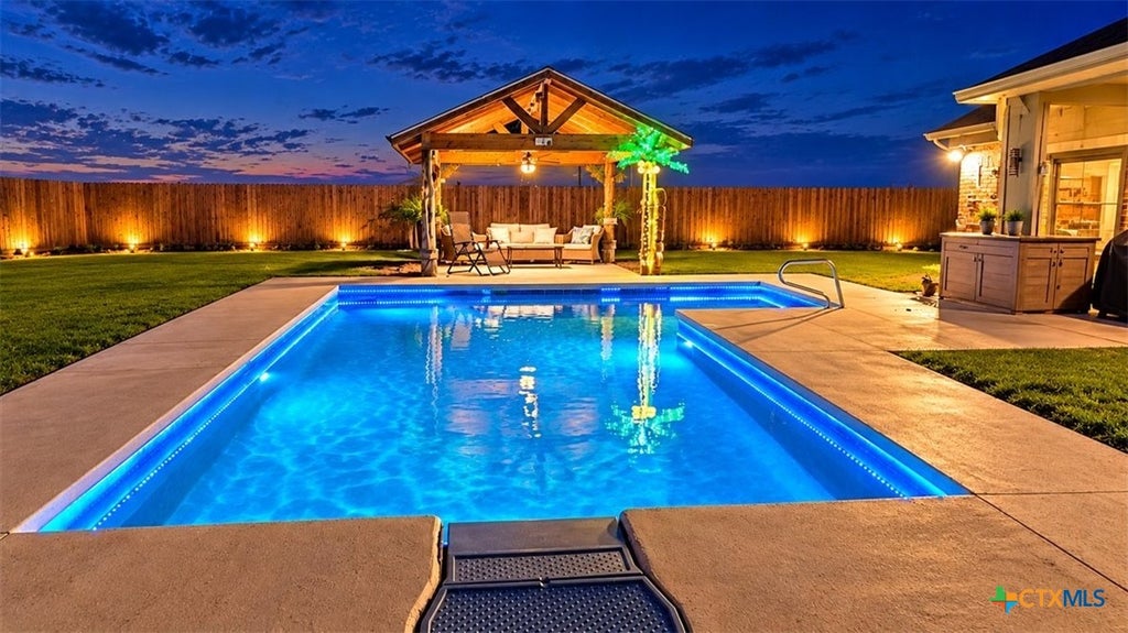 Photo of 124 Wyatt Earp Loop, Nolanville, TX 76559 (MLS # 627694)