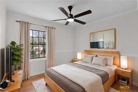 Photo of 7801 Shoal Creek Boulevard #240, Austin, TX 78757 (MLS # 597323)