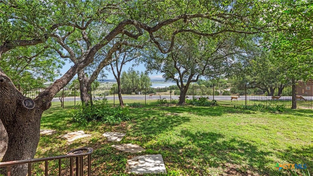 Photo of 1443 Kings Cove Drive, Canyon Lake, TX 78133 (MLS # 617251)