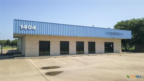 1404 E Rio Grande Street Victoria TX 77901
