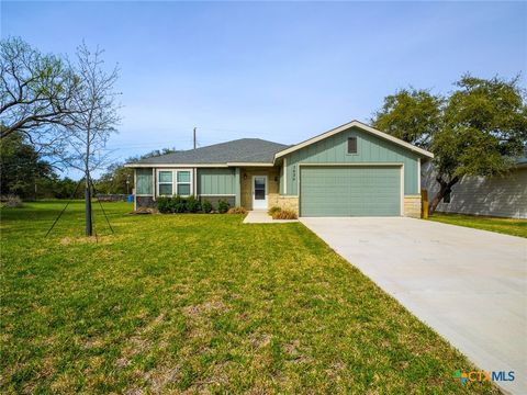 Photo of 3625 Sagebrush Trail, Kingsland, TX 78639 (MLS # 608189)