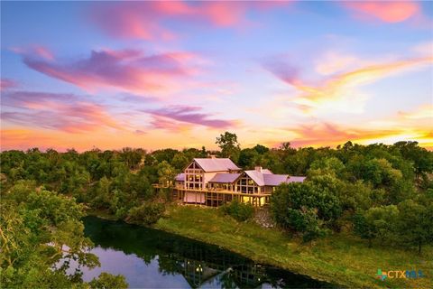 556 Cliff View Loop Harper TX 78631