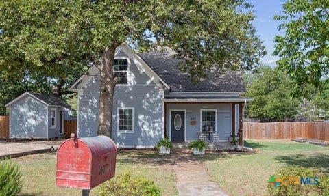Photo of 407 S Reagan Street, Hamilton, TX 76531 (MLS # 626068)