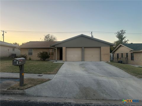 Photo of 513 Myra Lou Avenue, Copperas Cove, TX 76522 (MLS # 599799)