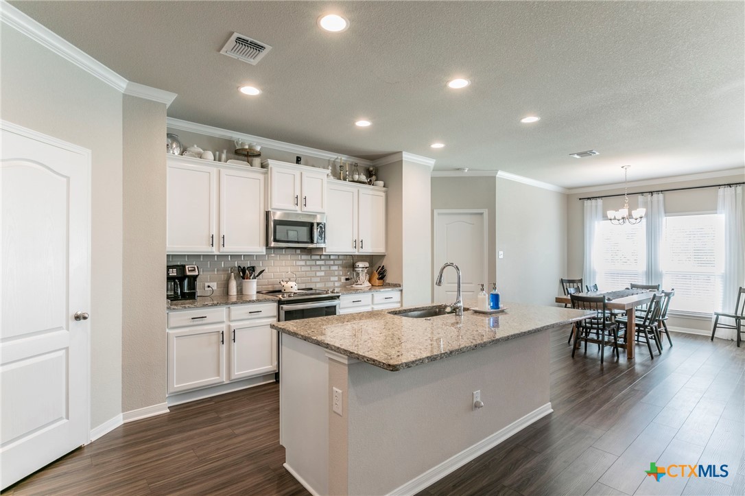 611 Hawks Shadow Drive