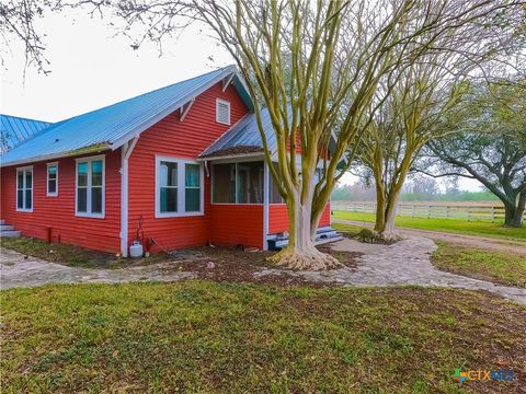 4043 Fleming Prairie Road Victoria TX 77905