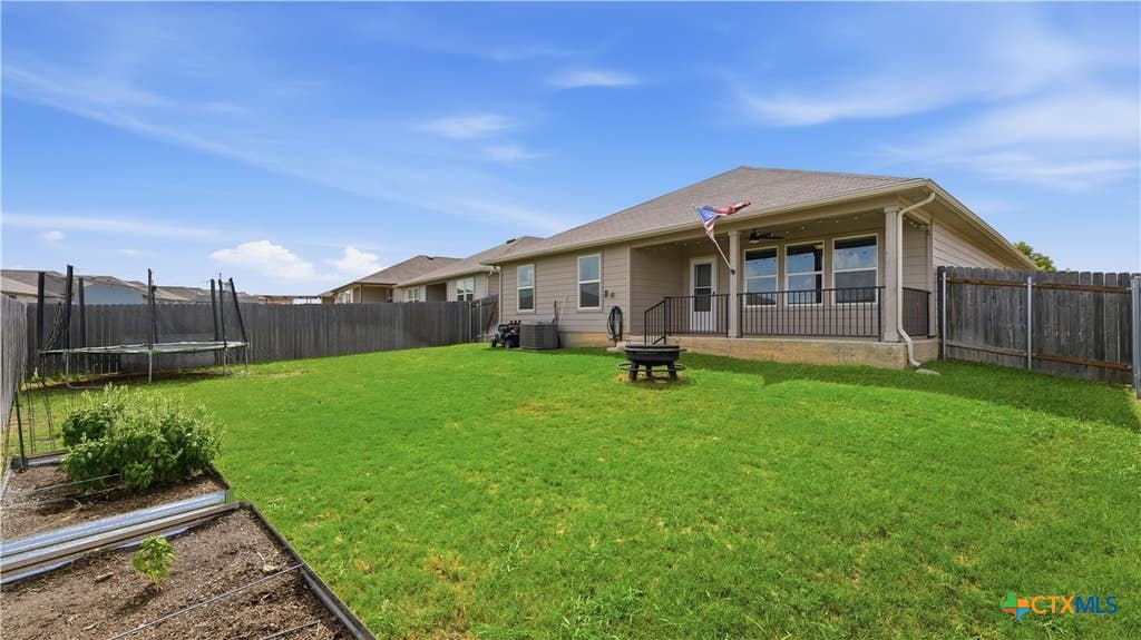 Photo of 908 Pronghorn Trail, Seguin, TX 78155 (MLS # 623051)