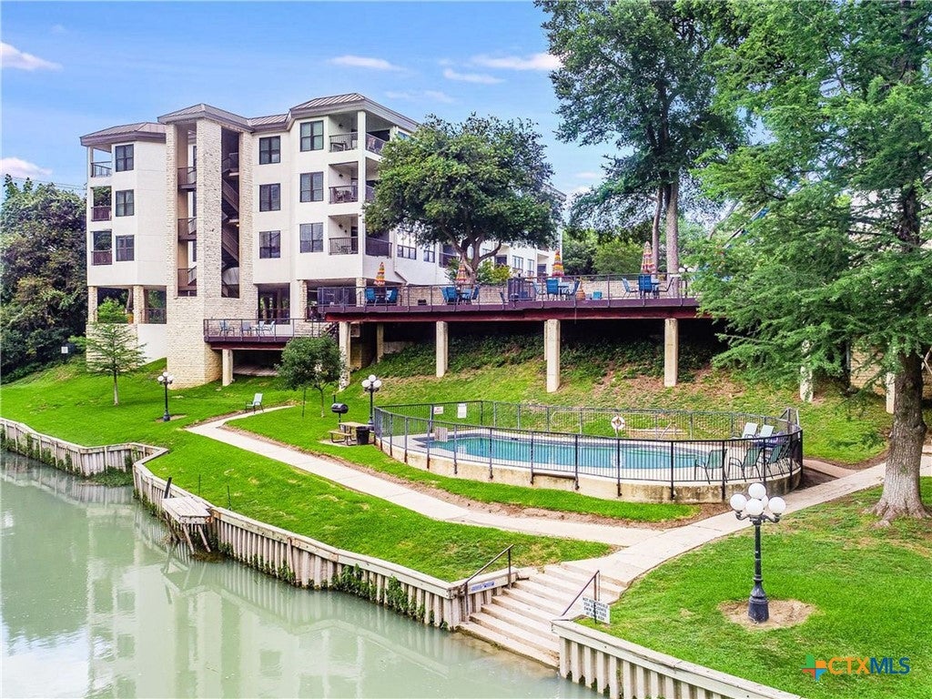 Photo of 401 W Lincoln Street #A208, New Braunfels, TX 78130 (MLS # 604526)