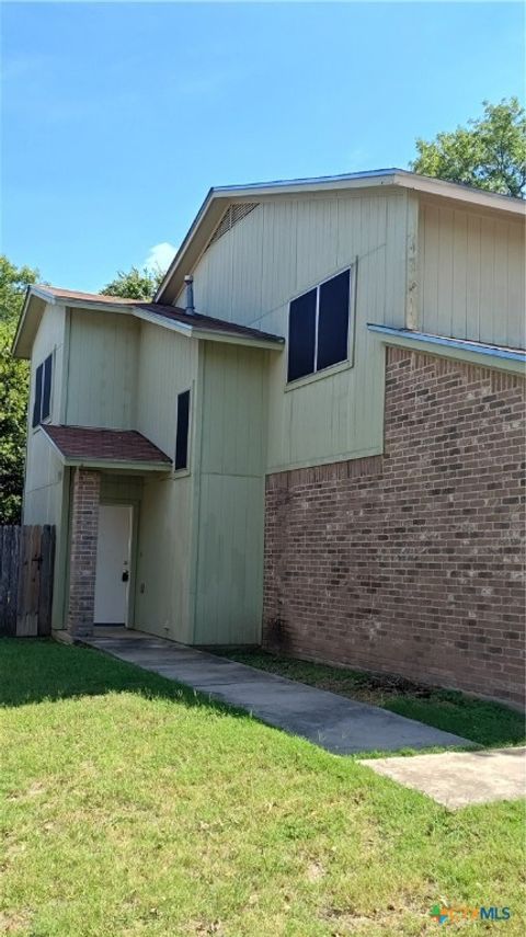 Photo of 1114 Royal Crest Drive, Killeen, TX 76549 (MLS # 593703)