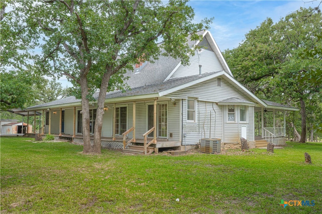 Photo of 2981 Vivroux Ranch Road, Seguin, TX 78155 (MLS # 607608)