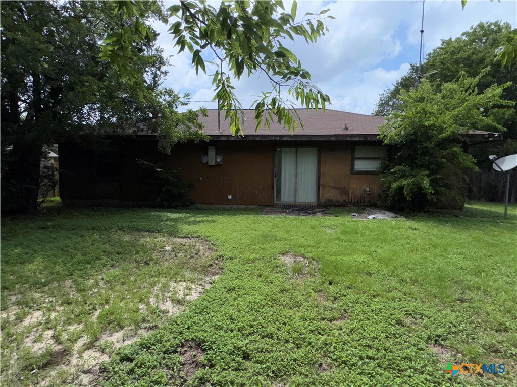 1128 Lindsey Circle