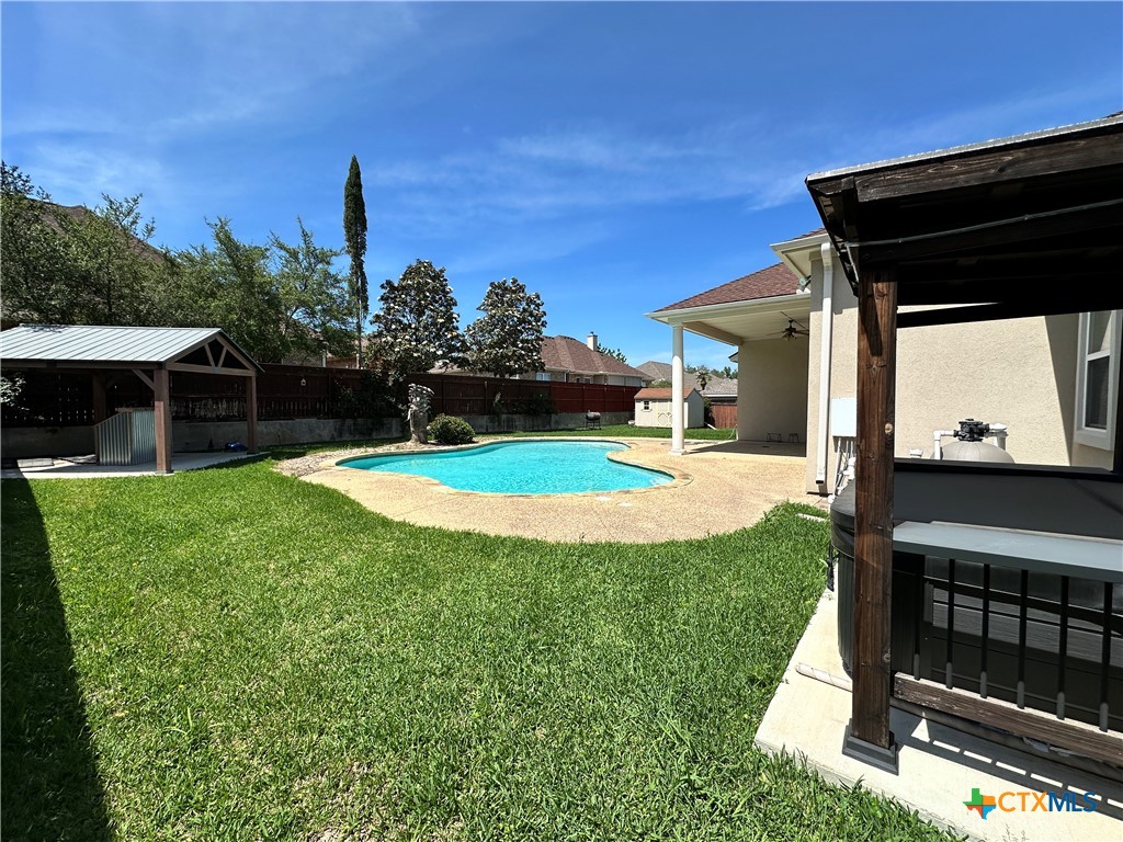 6006 Chimney Hill Drive