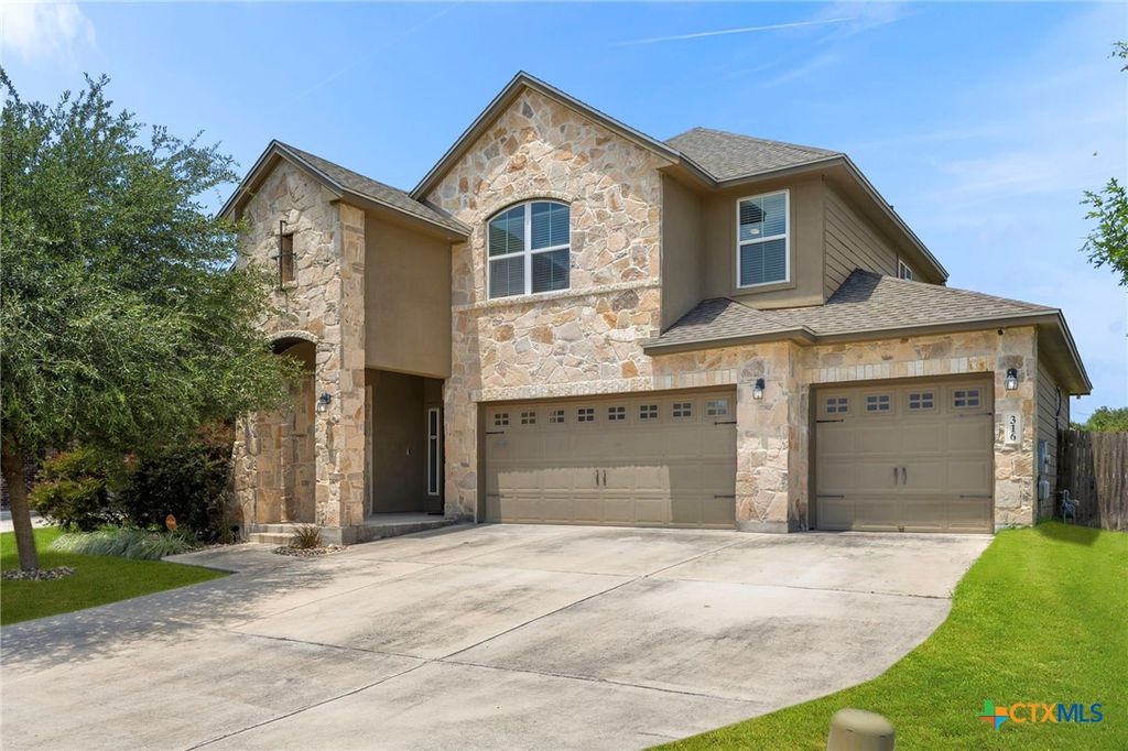 Photo of 316 Limestone Creek, New Braunfels, TX 78130 (MLS # 613756)