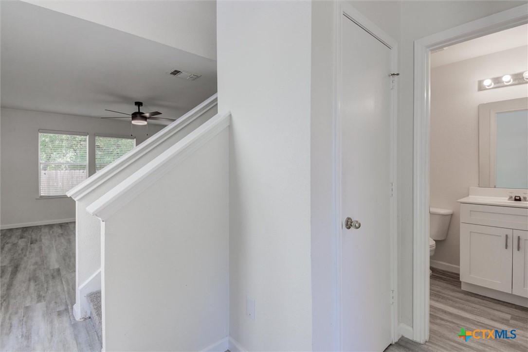 1006/1008 Sagewood Trail