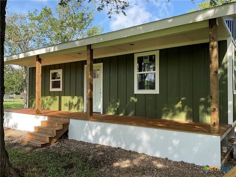 Photo of 808 Josephine, Yoakum, TX 77995 (MLS # 600618)