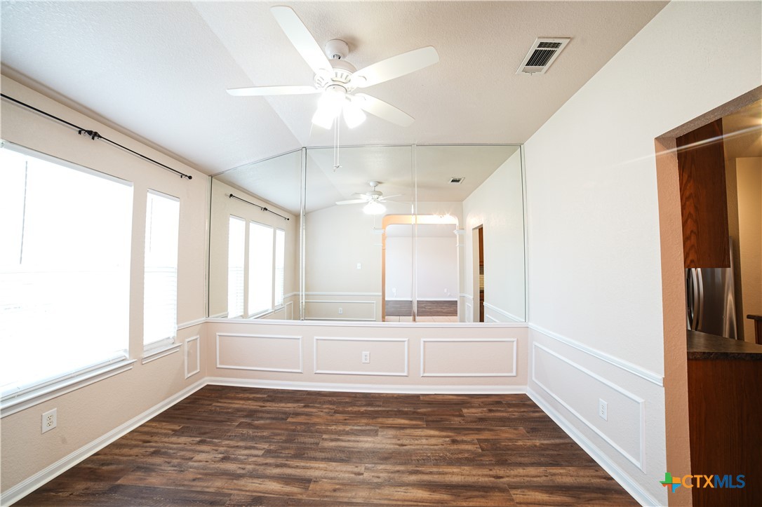 119 W Running Wolf Trail