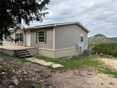 Photo of 621 Stenen Drive, Canyon Lake, TX 78133 (MLS # 612676)