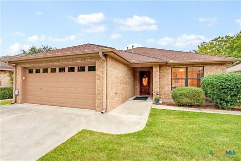 Photo of 124 Gardenridge Drive, Seguin, TX 78155 (MLS # 598628)