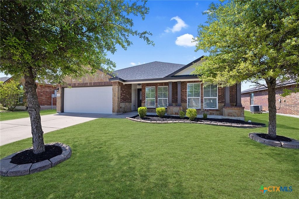 Photo of 4911 Bridgewood Drive, Killeen, TX 76549 (MLS # 610292)