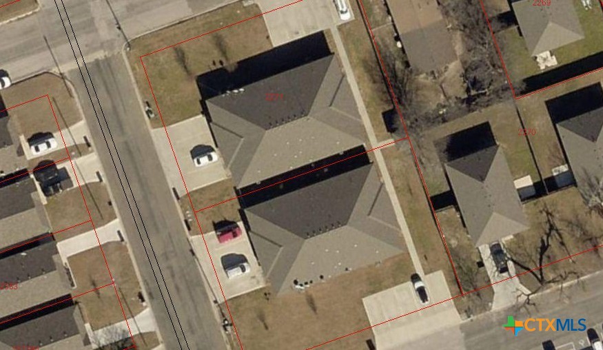 801 and 803 S Live Oak Street