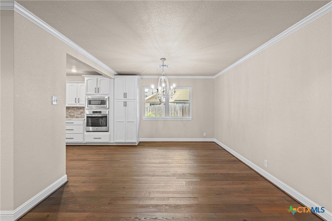 4302 Stagecoach Trail