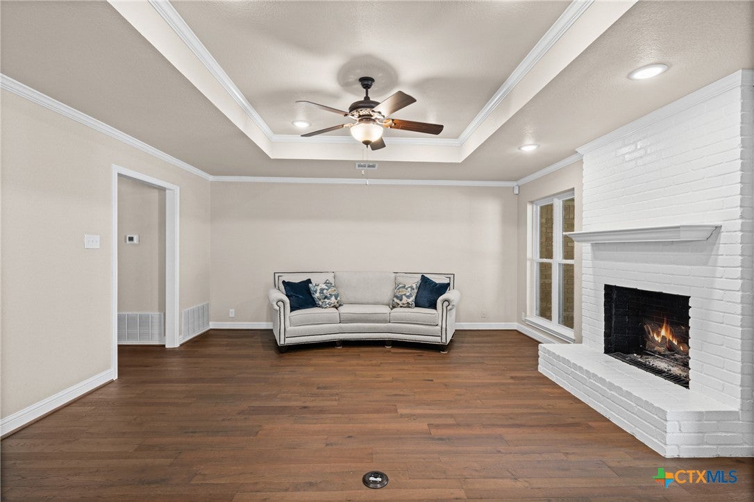 4302 Stagecoach Trail