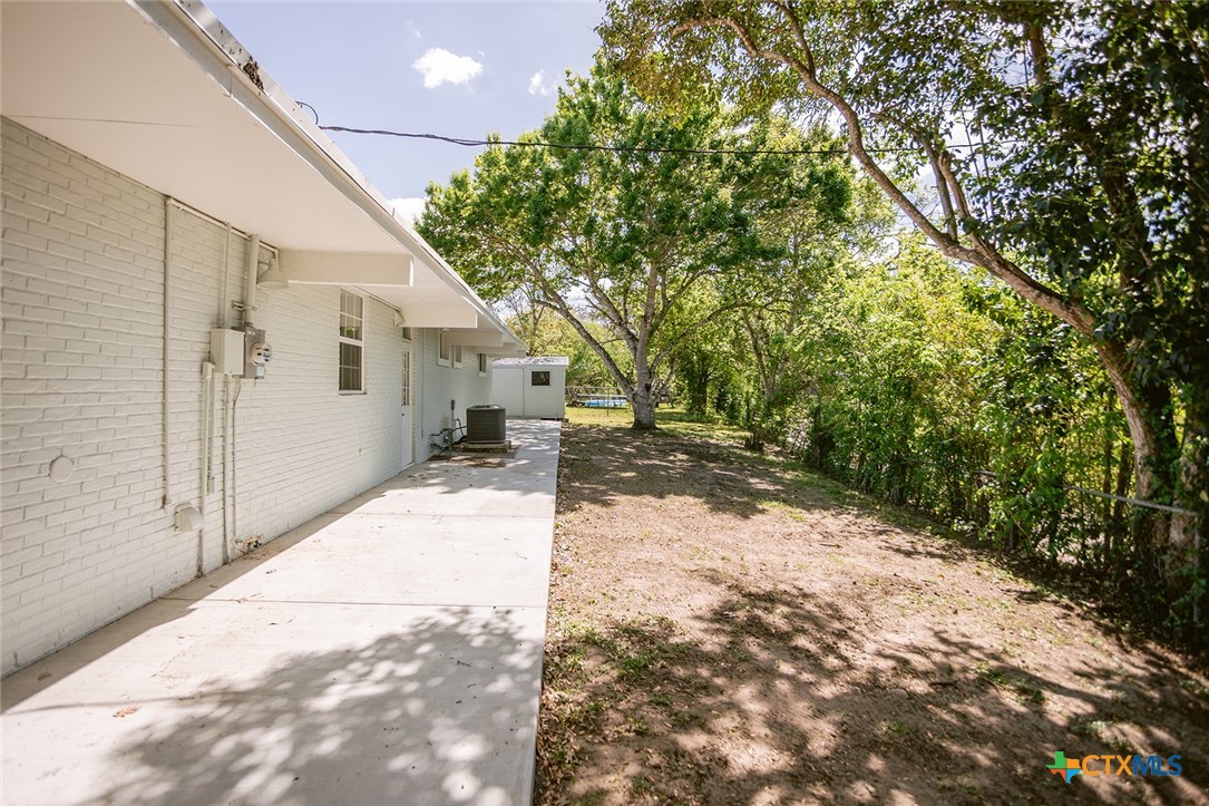 2807 Bluebonnet Street