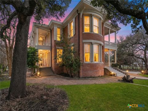 372 Magazine Avenue New Braunfels TX 78130