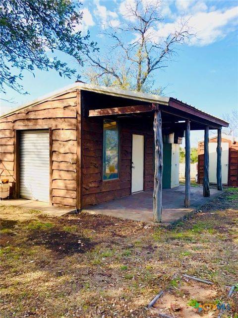 A home in Kempner