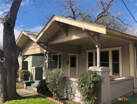 Photo of 420 W San Antonio Street, San Marcos, TX 78666 (MLS # 599920)