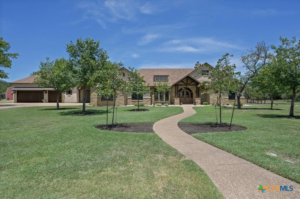 3315 Deer Trail