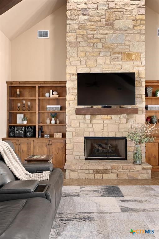 3315 Deer Trail