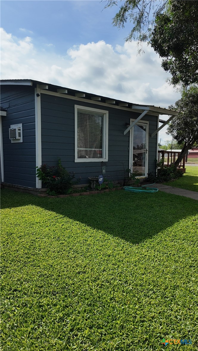 305 Dunn St.