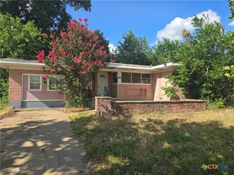 Photo of 1705 Wood Avenue, Killeen, TX 76541 (MLS # 618559)