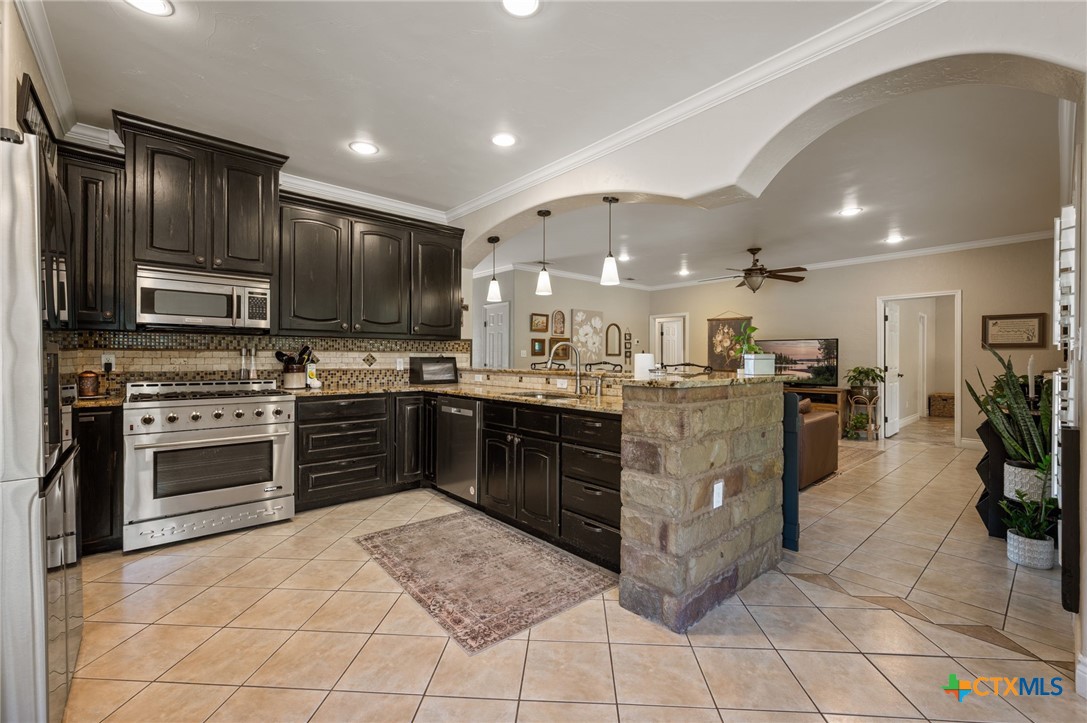 2804 County Road 1045