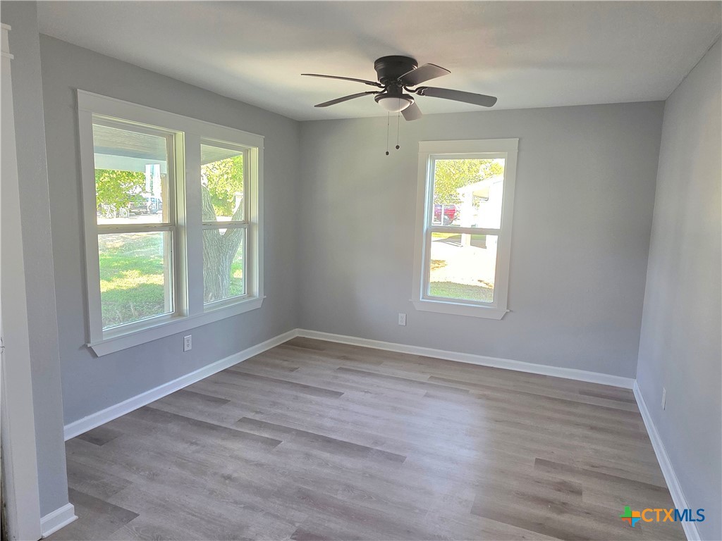 809 W Saint Louis Avenue