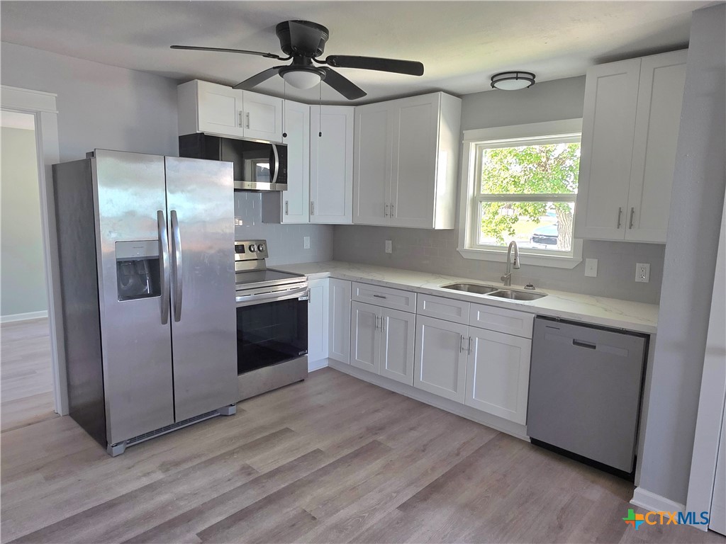 809 W Saint Louis Avenue