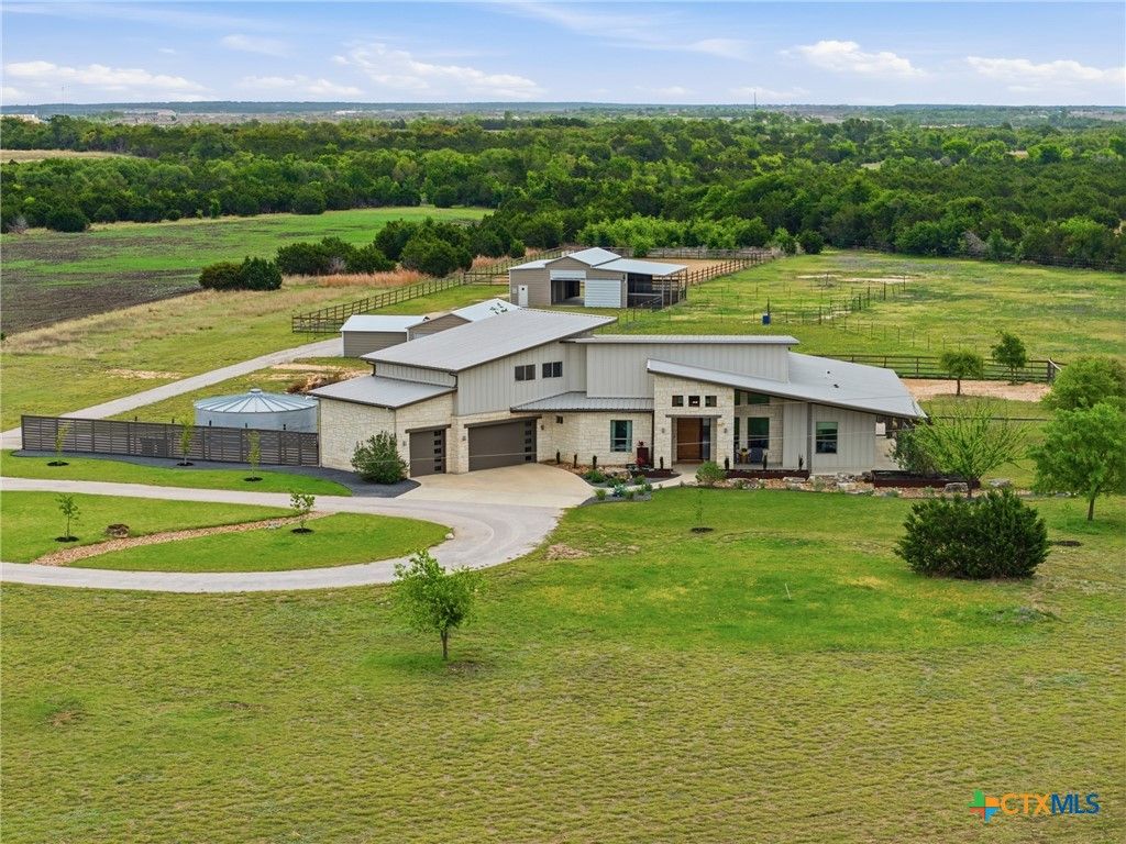 Photo of 215 Mesa Vista Drive, Leander, TX 78641 (MLS # 610558)