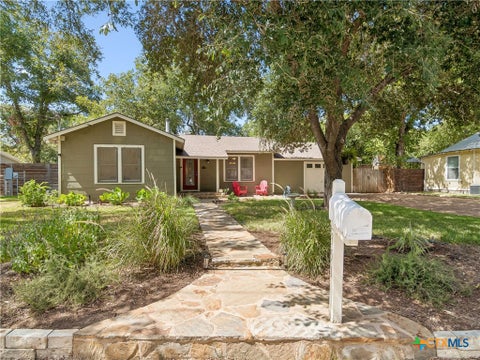 Photo of 351 E North Street, New Braunfels, TX 78130 (MLS # 622227)