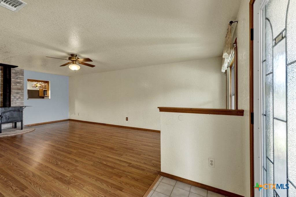 Photo 5 of 40 of 1010 Sandalwood Drive house