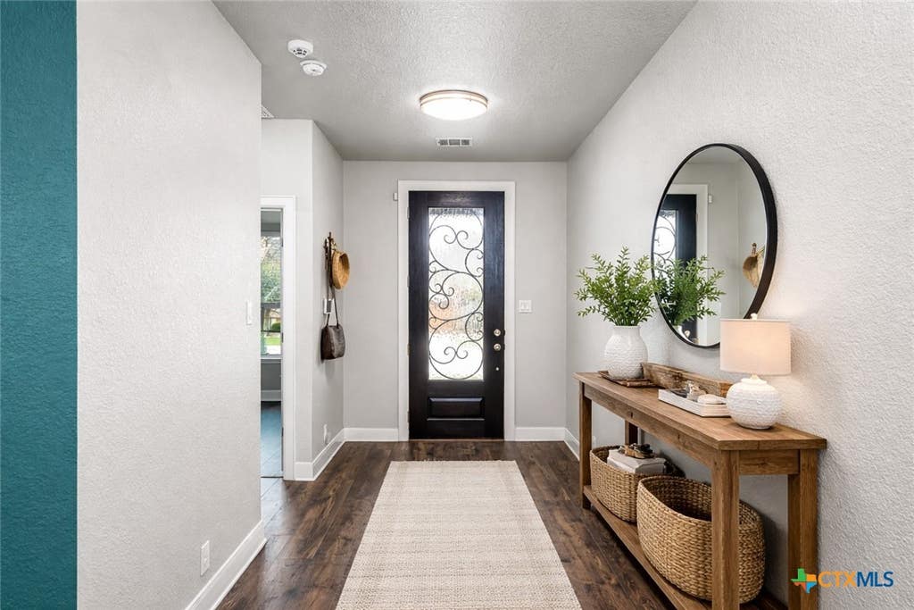 Photo of 240 Bamberger Avenue, New Braunfels, TX 78132 (MLS # 605450)