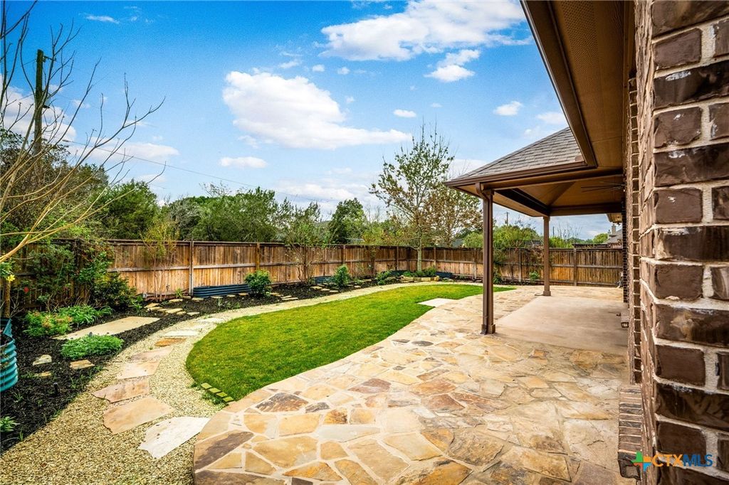 Photo of 240 Bamberger Avenue, New Braunfels, TX 78132 (MLS # 605450)
