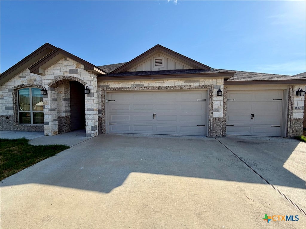 2619 Cowgirl Trail