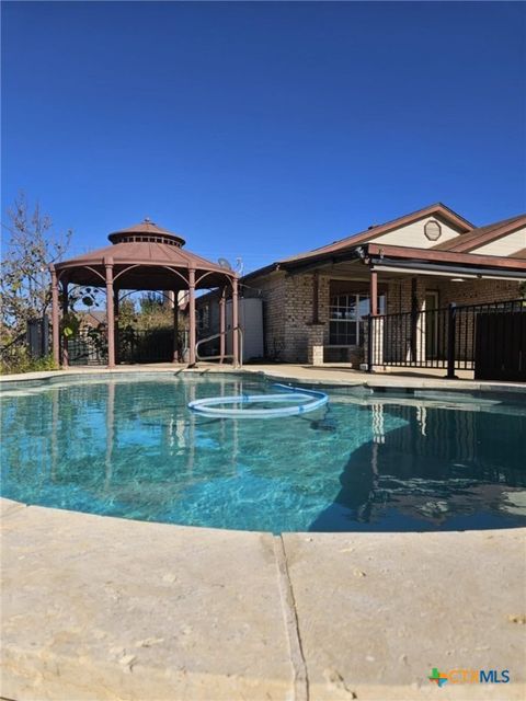 A home in Kempner