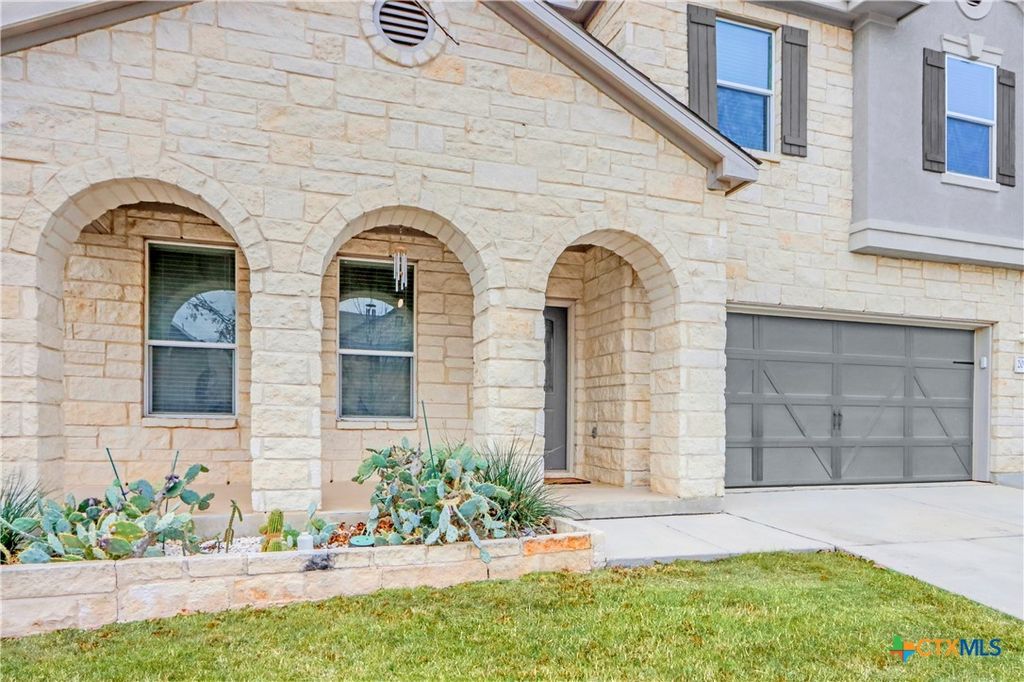 Photo of 2077 Oxbow Circle, New Braunfels, TX 78130 (MLS # 602794)