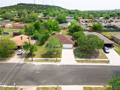 Photo of 512 N 23rd Street, Copperas Cove, TX 76522 (MLS # 608616)